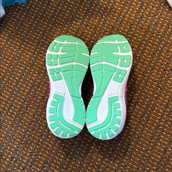 Brooks Women’s Adrenaline GTS 23 Sneakers Size 9.5 - Picture 4 of 4